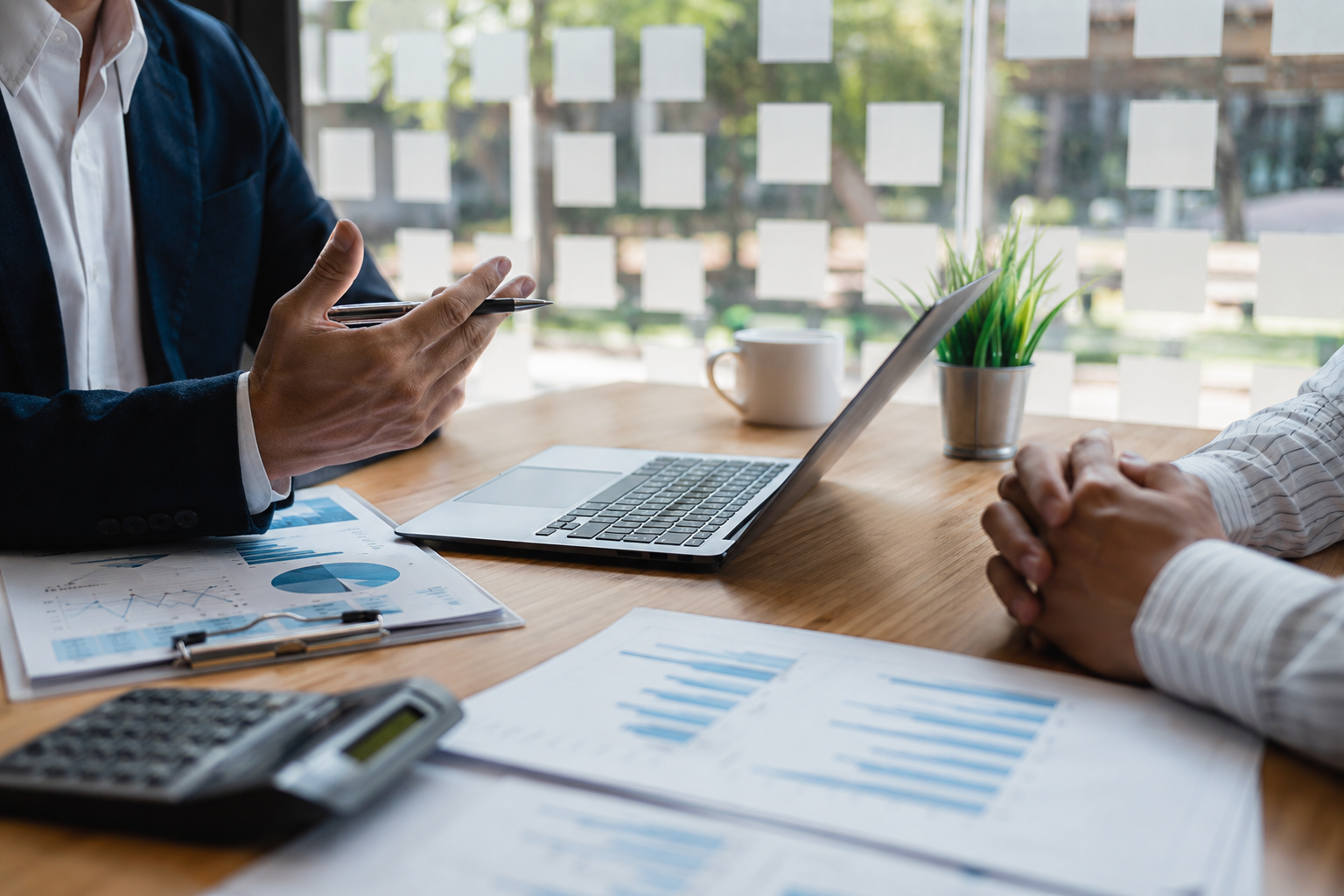 The Pros and Cons of Merchant Cash Advance Loans for UK Small Businesses